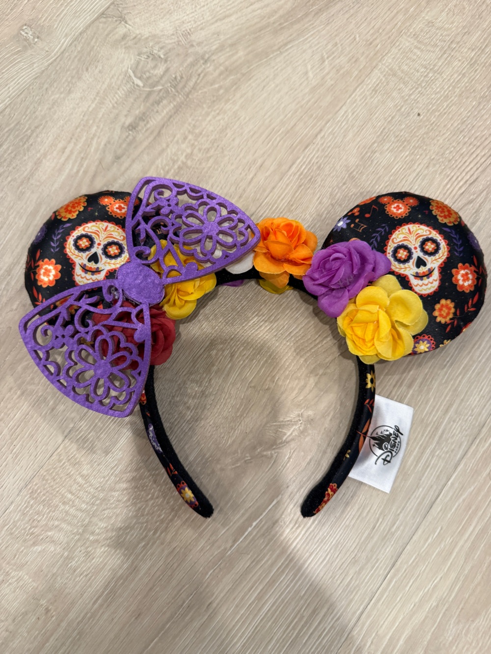 Disney Parks Coco Dia de los muertos Minnie Mouse ears
